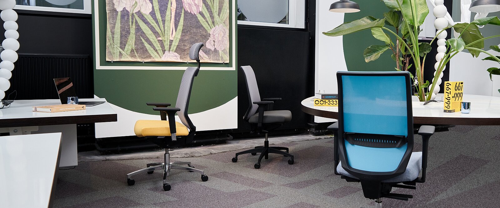 Simbiosi perfetta di ergonomia e design. I modelli Shape mesh con schienale in rete hanno una silhouette slanciata e sono particolarmente traspiranti.